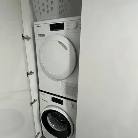 Nuevo, Espacioso Y Confortable Con Pkg Y Piscina *