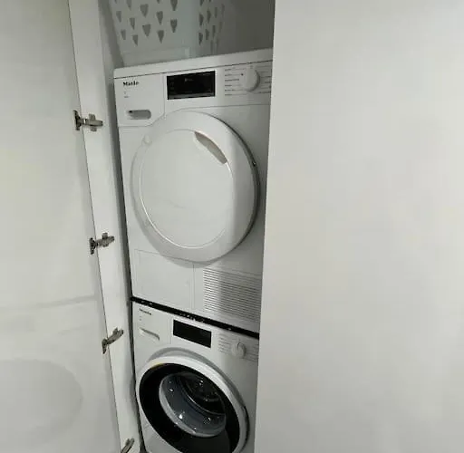 Nuevo, Espacioso Y Confortable Con Pkg Y Piscina *