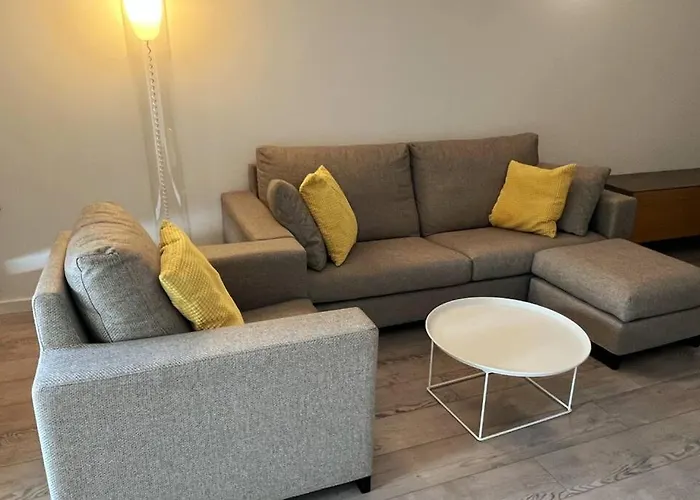 Appartamento Nuevo, Espacioso Y Confortable Con Pkg Y Piscina Tossa de Mar