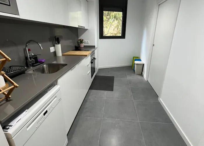 Nuevo, Espacioso Y Confortable Con Pkg Y Piscina Appartement Tossa de Mar